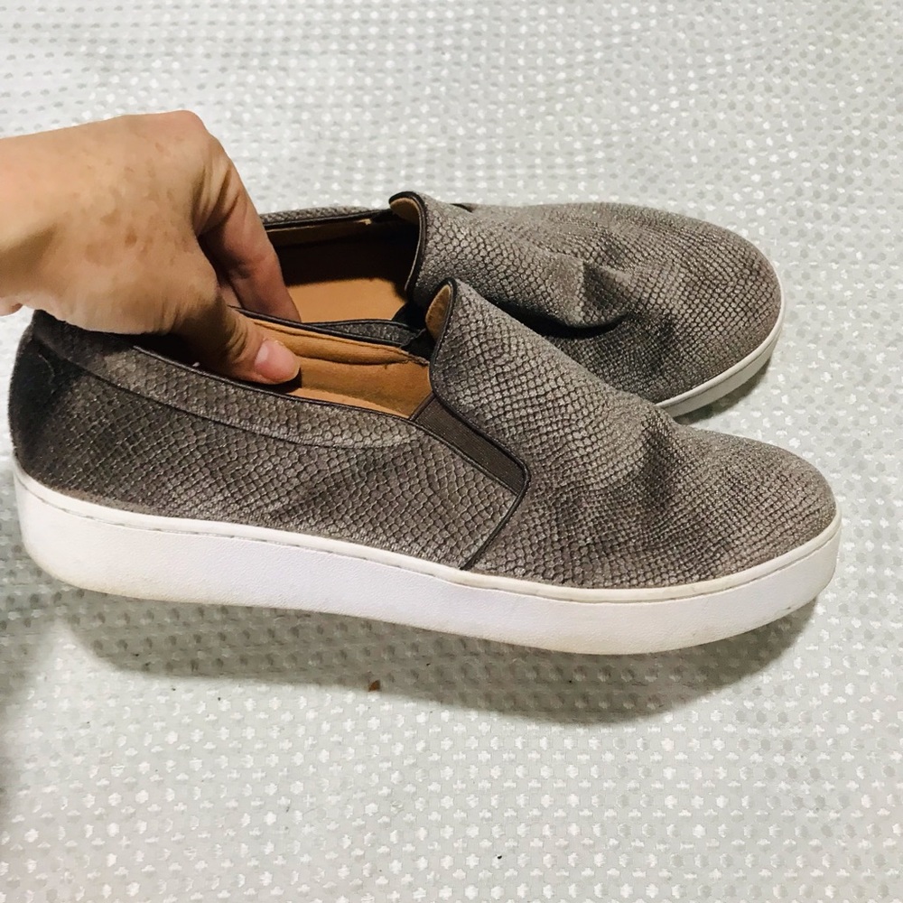Vionic sneakers - Picture 8 of 8